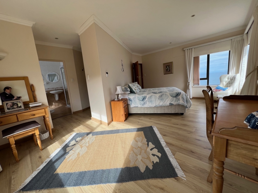 3 Bedroom Property for Sale in Dana Bay Western Cape